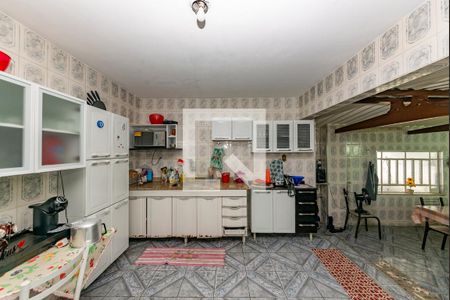 Casa à venda com 297m², 5 quartos e 1 vaga Casa à venda com 297m², 5 quartos e 1 vagaCozinha