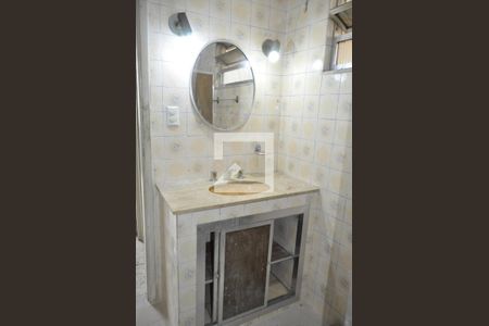 Apartamento à venda com 70m², 2 quartos e sem vagaBanheiro