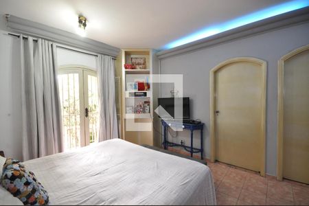 Casa à venda com 454m², 4 quartos e 2 vagasSuíte Master