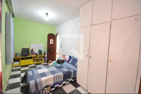 Casa à venda com 454m², 4 quartos e 2 vagasQuarto 1