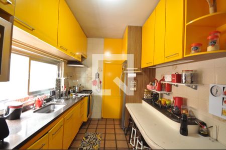 Casa à venda com 454m², 4 quartos e 2 vagasCozinha