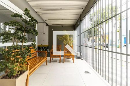 Apartamento à venda com 56m², 1 quarto e sem vagaÁrea comum - Hall Social