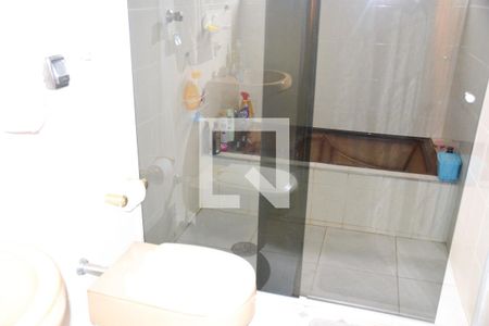 Casa à venda com 250m², 4 quartos e 3 vagasBanheiro