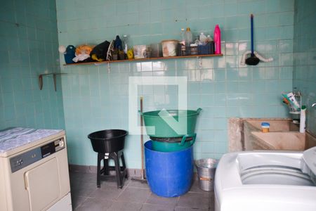 Casa à venda com 250m², 4 quartos e 3 vagasÁrea de Serviço