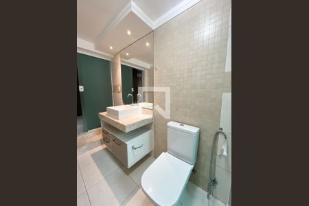 Casa à venda com 280m², 3 quartos e 2 vagas Casa à venda com 280m², 3 quartos e 2 vagasBanheiro da Suíte