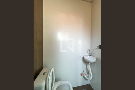 Casa à venda com 280m², 3 quartos e 2 vagas Casa à venda com 280m², 3 quartos e 2 vagasLavabo 3