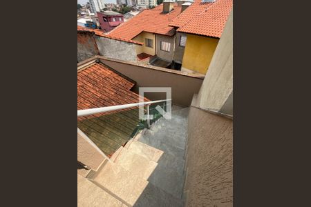 Casa à venda com 280m², 3 quartos e 2 vagas Casa à venda com 280m², 3 quartos e 2 vagasEscada