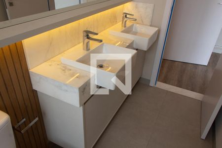 Apartamento à venda com 125m², 2 quartos e 2 vagas Apartamento à venda com 125m², 2 quartos e 2 vagasBANHEIRO DA SUITE 2