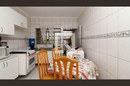 Casa de condomínio à venda com 69m², 2 quartos e 1 vagaCozinha