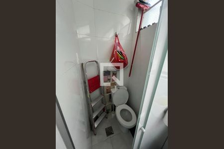 Apartamento à venda com 80m², 3 quartos e 1 vaga Apartamento à venda com 80m², 3 quartos e 1 vagaBanheiro Área de Serviço
