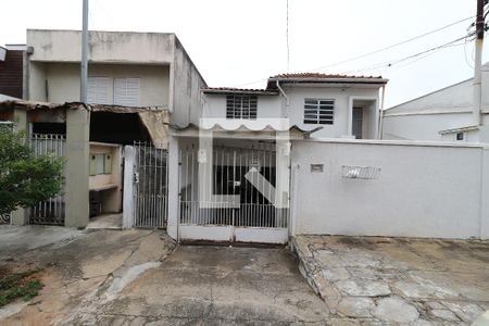 Casa à venda com 150m², 4 quartos e 2 vagasFachada