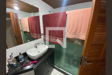 Apartamento à venda com 84m², 3 quartos e 1 vaga Apartamento à venda com 84m², 3 quartos e 1 vagaBanheiro