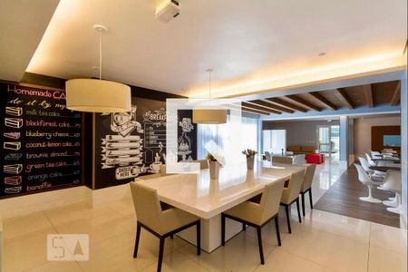 Apartamento à venda com 105m², 3 quartos e 2 vagas Apartamento à venda com 105m², 3 quartos e 2 vagasÁrea comum - Salão de festas