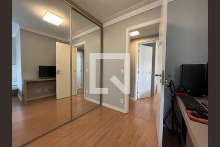 Apartamento à venda com 105m², 3 quartos e 2 vagas Apartamento à venda com 105m², 3 quartos e 2 vagasSuíte