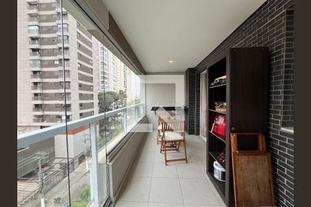 Apartamento à venda com 105m², 3 quartos e 2 vagas Apartamento à venda com 105m², 3 quartos e 2 vagasVaranda