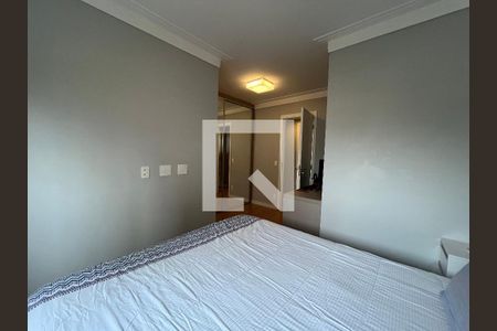 Apartamento à venda com 105m², 3 quartos e 2 vagas Apartamento à venda com 105m², 3 quartos e 2 vagasSuíte