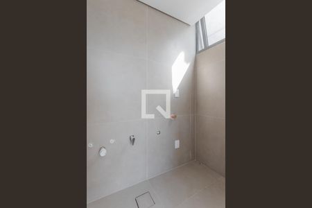 Apartamento à venda com 166m², 2 quartos e 3 vagas Apartamento à venda com 166m², 2 quartos e 3 vagasCozinha e Área de Serviço