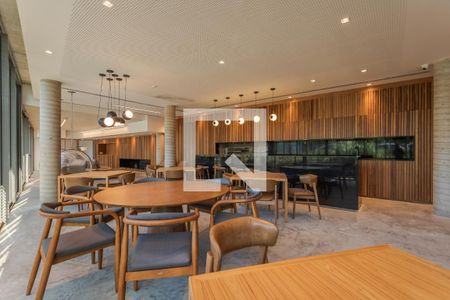 Apartamento à venda com 166m², 2 quartos e 3 vagas Apartamento à venda com 166m², 2 quartos e 3 vagasÁrea comum - Salão de festas