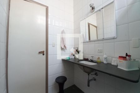 Casa à venda com 493m², 4 quartos e 2 vagasBanheiro da Suíte 3