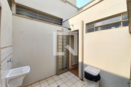 Casa à venda com 493m², 4 quartos e 2 vagasÁrea de Serviço