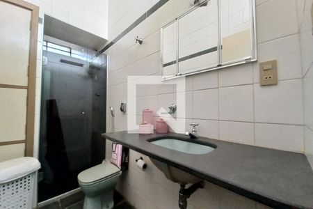 Casa à venda com 493m², 4 quartos e 2 vagasBanheiro da Suíte 1