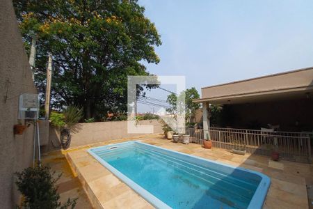 Casa à venda com 493m², 4 quartos e 2 vagasÁrea comum - Piscina