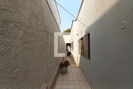 Casa à venda com 493m², 4 quartos e 2 vagasCorredor Lateral 