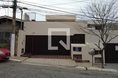 Casa à venda com 317m², 4 quartos e 3 vagasFachada