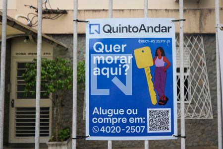 Apartamento à venda com 57m², 1 quarto e sem vagaPlaquinha
