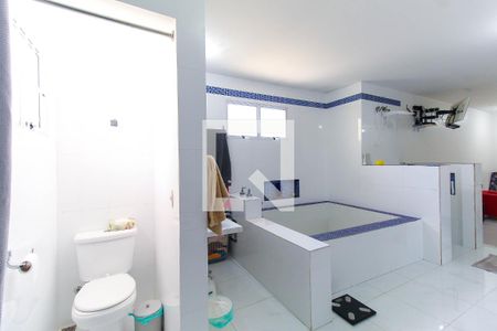 Casa à venda com 349m², 4 quartos e 2 vagas Casa à venda com 349m², 4 quartos e 2 vagasBanheiro da Suíte 3