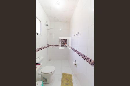 Casa à venda com 349m², 4 quartos e 2 vagas Casa à venda com 349m², 4 quartos e 2 vagasBanheiro da Suíte 2