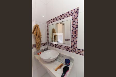 Casa à venda com 349m², 4 quartos e 2 vagas Casa à venda com 349m², 4 quartos e 2 vagasBanheiro da Suíte 2