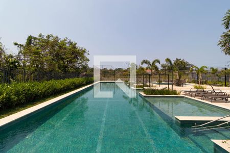 Apartamento à venda com 73m², 2 quartos e 2 vagas Apartamento à venda com 73m², 2 quartos e 2 vagasÁrea comum - Piscina