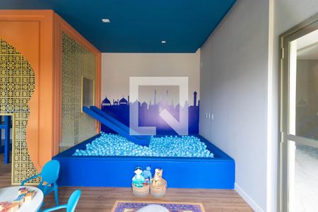 Apartamento à venda com 73m², 2 quartos e 2 vagas Apartamento à venda com 73m², 2 quartos e 2 vagasÁrea Comum - Brinquedoteca