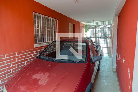 Casa à venda com 168m², 3 quartos e 5 vagas Casa à venda com 168m², 3 quartos e 5 vagasGaragem