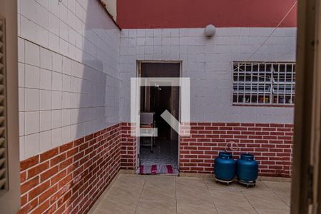 Casa à venda com 168m², 3 quartos e 5 vagas Casa à venda com 168m², 3 quartos e 5 vagasVista da Quarto do Serviço