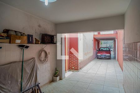 Casa à venda com 168m², 3 quartos e 5 vagas Casa à venda com 168m², 3 quartos e 5 vagasGaragem