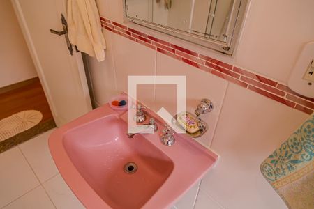 Casa à venda com 168m², 3 quartos e 5 vagas Casa à venda com 168m², 3 quartos e 5 vagasBanheiro - Detalhe