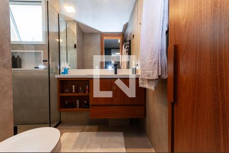 Apartamento à venda com 123m², 2 quartos e 2 vagas Apartamento à venda com 123m², 2 quartos e 2 vagasBanheiro do quarto 2 Suíte
