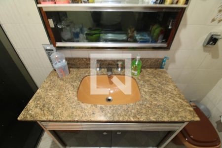 Casa à venda com 250m², 3 quartos e 4 vagasBanheiro 2