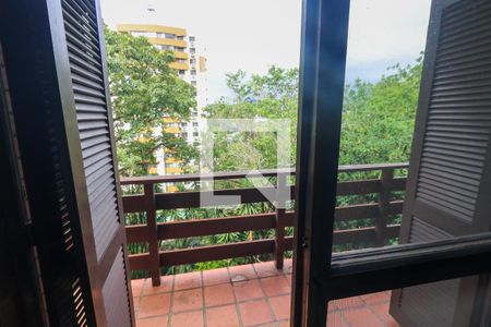 Apartamento à venda com 157m², 3 quartos e 2 vagas Apartamento à venda com 157m², 3 quartos e 2 vagasVista da Suíte