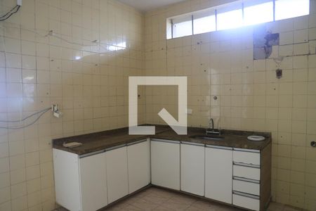 Casa à venda com 124m², 5 quartos e 3 vagasCozinha