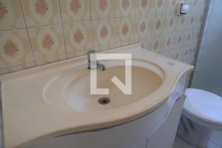 Casa à venda com 124m², 5 quartos e 3 vagasBanheiro Social