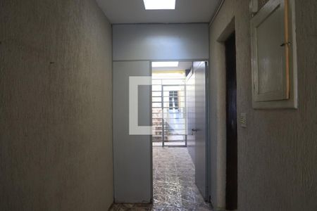 Casa à venda com 124m², 5 quartos e 3 vagasLateral da casa