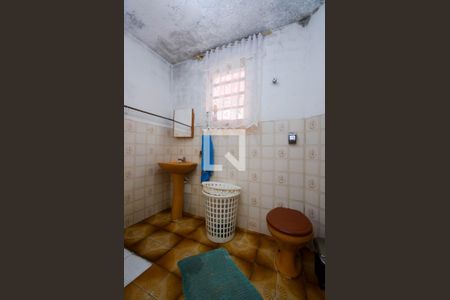 Casa à venda com 302m², 3 quartos e 2 vagasBanheiro  - Casa 2