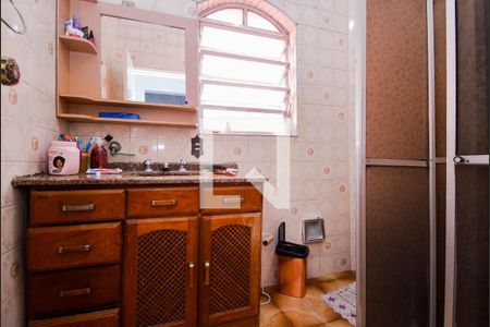 Casa à venda com 302m², 3 quartos e 2 vagasBanheiro Social