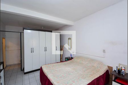 Casa à venda com 302m², 3 quartos e 2 vagasQuarto 2 Suíte  - Casa 2