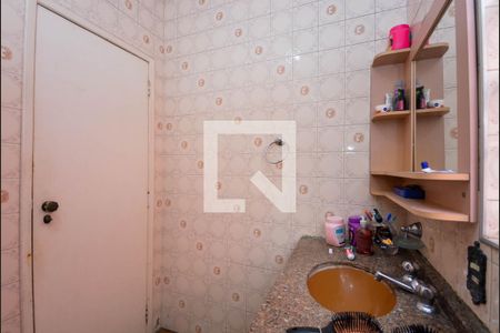 Casa à venda com 302m², 3 quartos e 2 vagasBanheiro Social