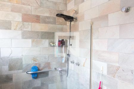 Casa à venda com 288m², 3 quartos e 2 vagas Casa à venda com 288m², 3 quartos e 2 vagasBANHEIRO SOCIAL