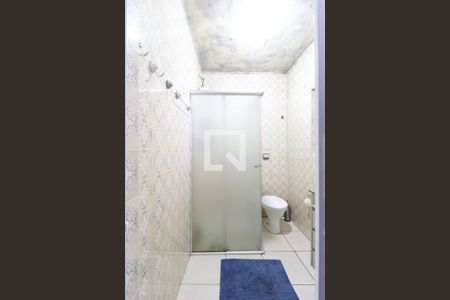 Casa à venda com 140m², 2 quartos e 1 vaga Casa à venda com 140m², 2 quartos e 1 vagaBanheiro